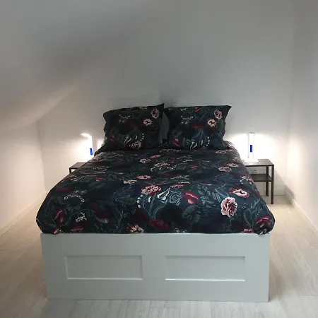 Au Domaine Des Roches *